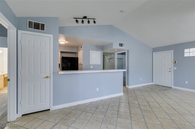 Building Photo - 2251 Wigwam Pkwy