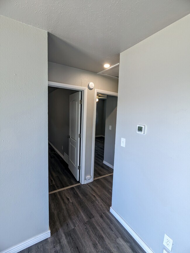 Building Photo - 6631 Julian St