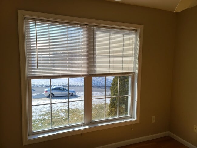 Building Photo - 3 Bedroom Townhome for Rent in Waynesboro