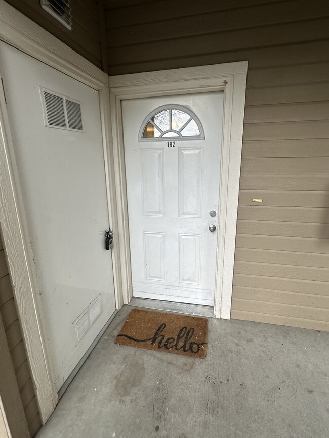 Building Photo - 10151 W Rifleman Ln