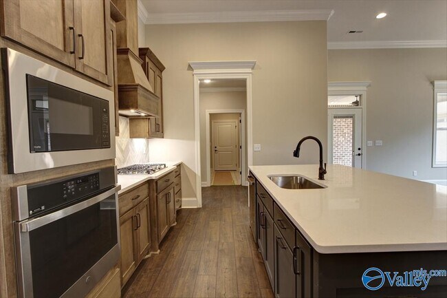 Building Photo - 12428 Narayan St