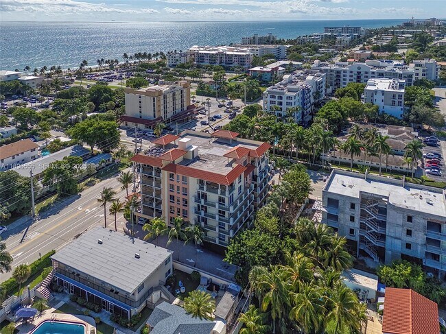 Building Photo - 9 NE 20th Ave