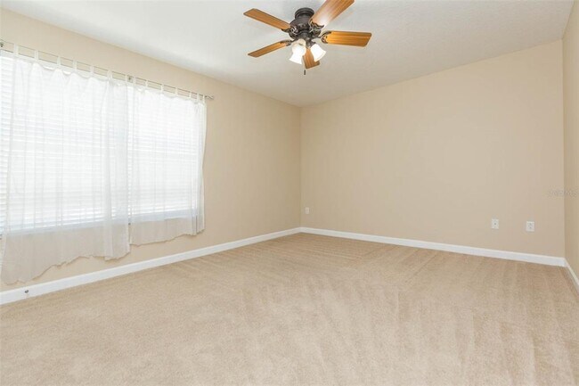 Building Photo - 20101 Oakflower Ave