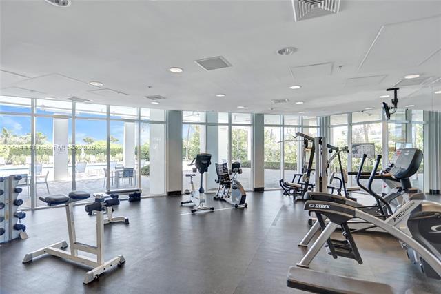 Building Photo - 6515 Collins Ave