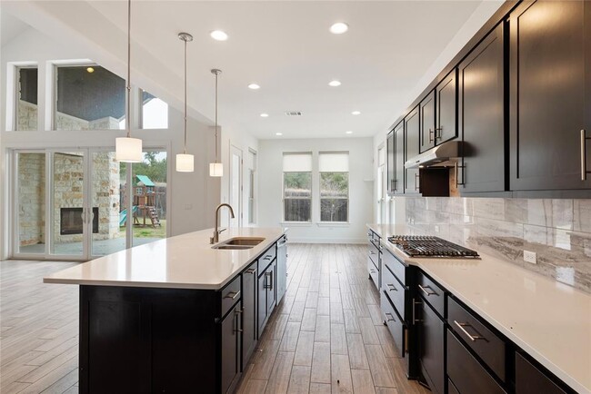 Building Photo - 12905 Padua Dr