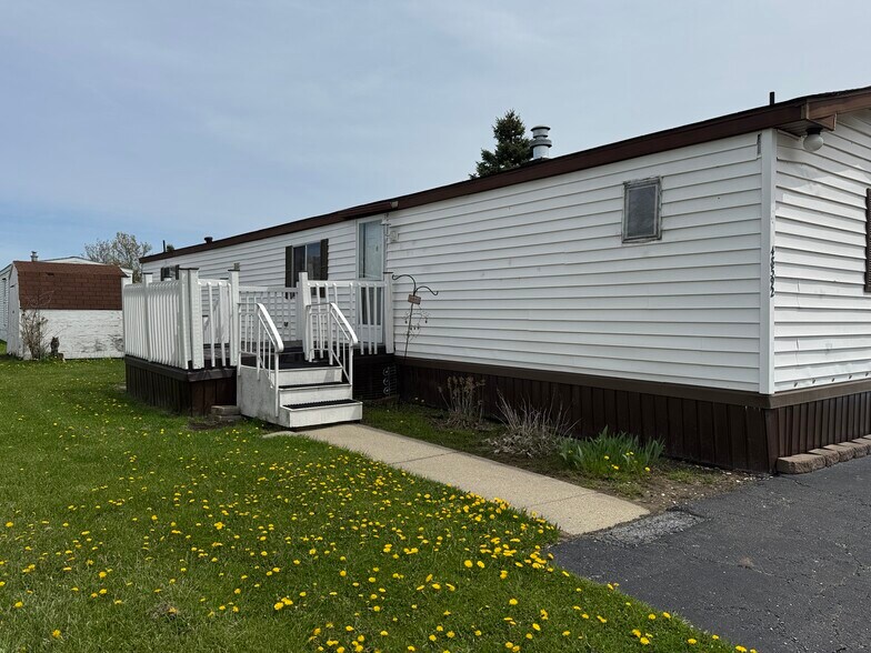 Building Photo - 48592 Leafdale Ct