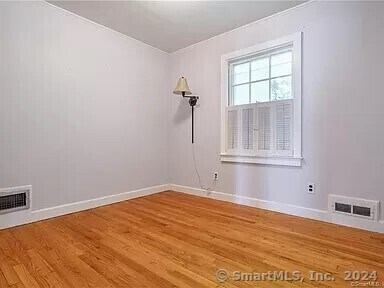 Building Photo - 5 Candlewood Acres Rd