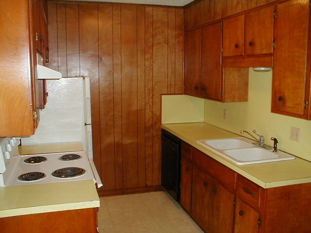 Building Photo - 1007 Cedar St