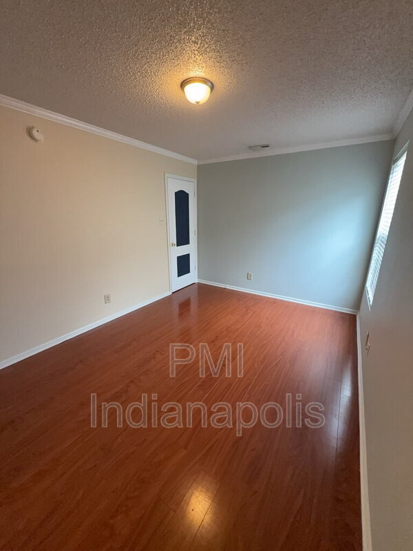 Building Photo - 12120 E 141st St