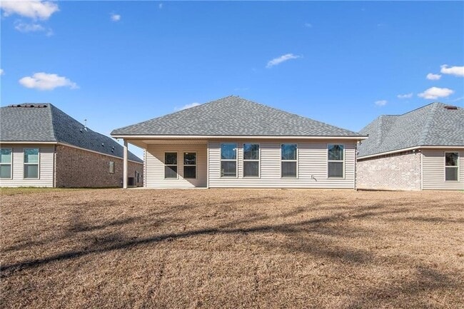 Building Photo - 553 Claiborne Trails Dr