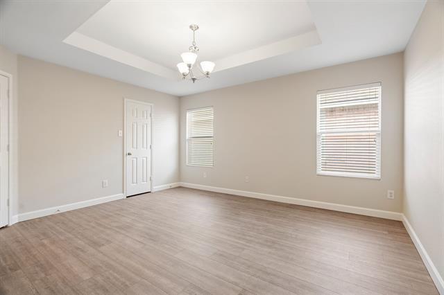 Building Photo - 1320 Lamar Ln