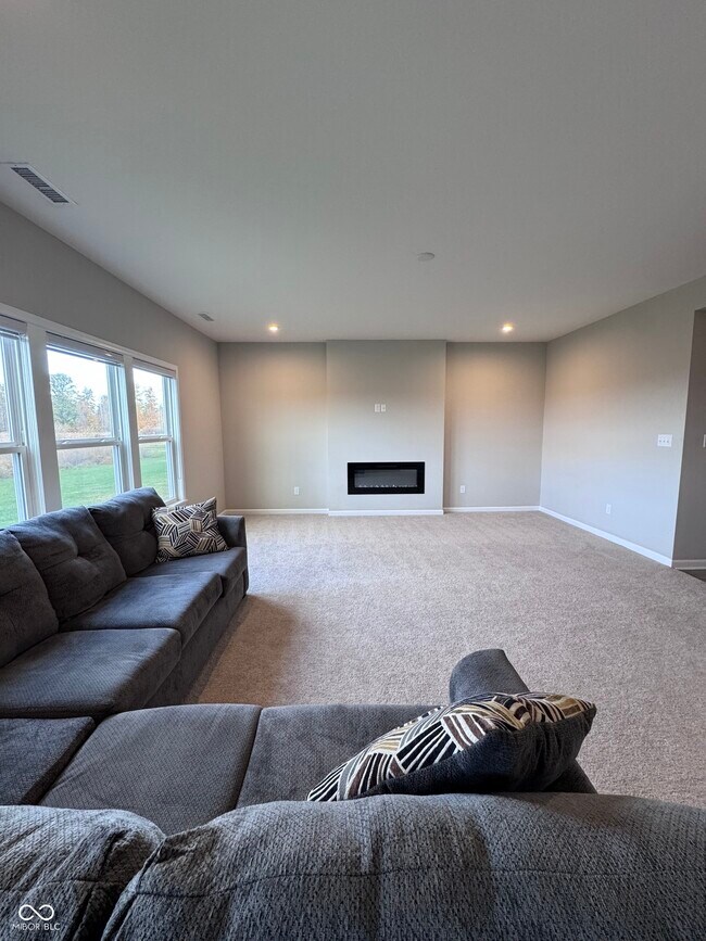 Building Photo - 5508 Woods Pointe Dr