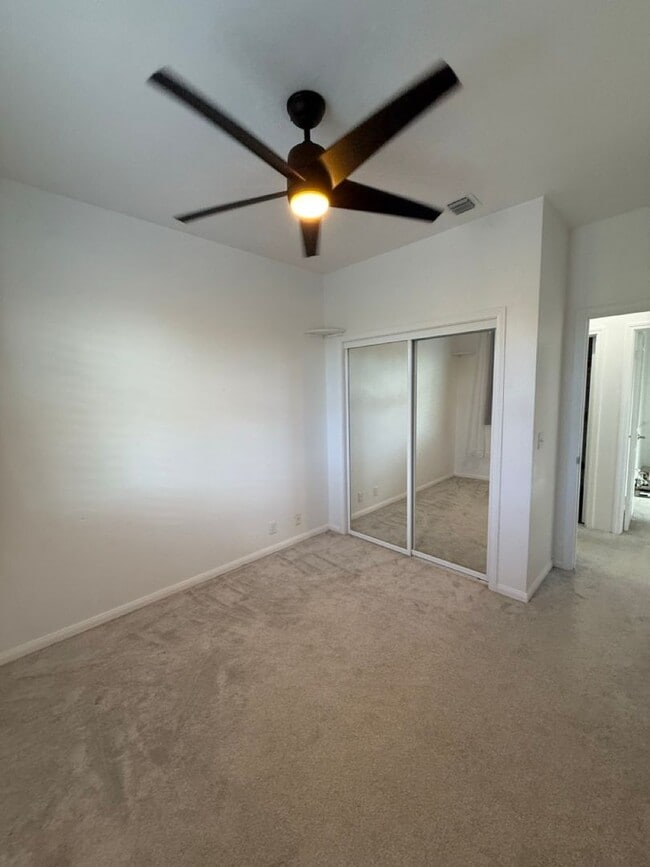 Building Photo - Beautiful 4-Bedroom, 3-Bath Former Model H...