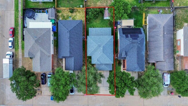 Building Photo - 7611 Legacy Pines Dr