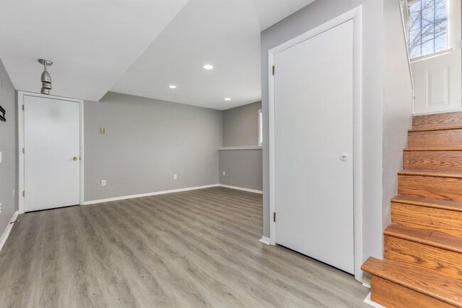 Building Photo - 11580 Highland Park