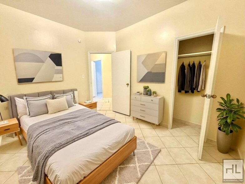 Building Photo - 78 STREET