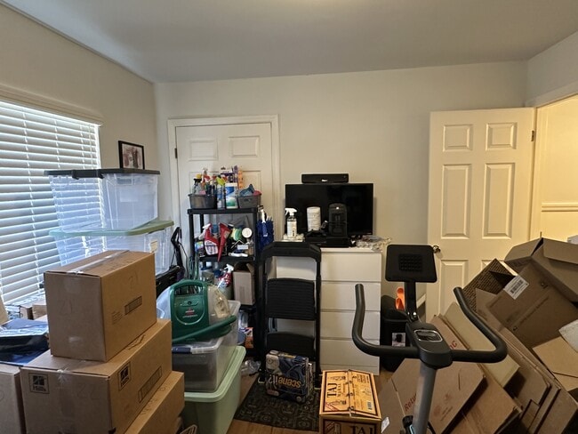 Building Photo - 36 Country Walk Dr