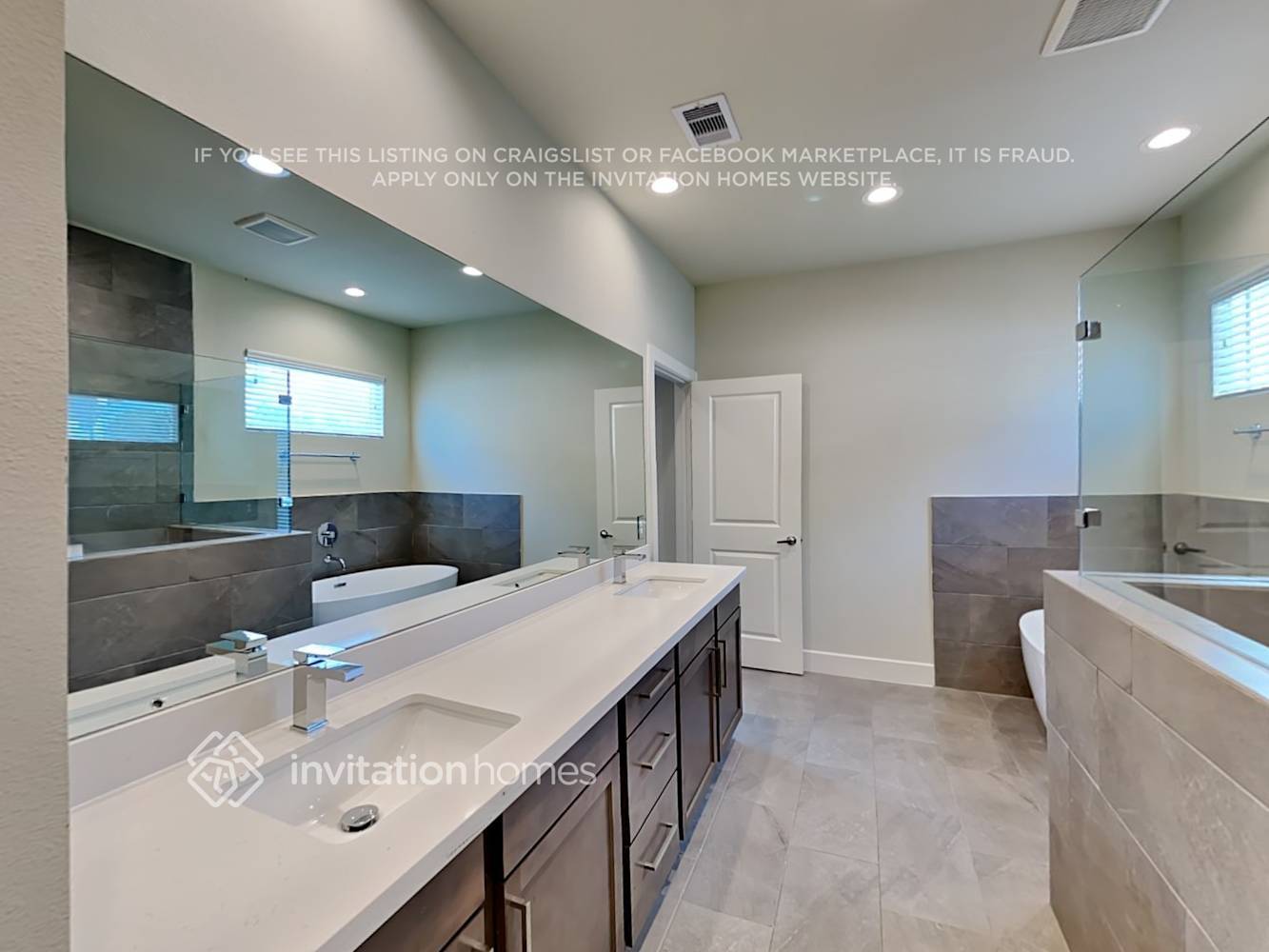 Building Photo - 10522 Executive Lake Dr