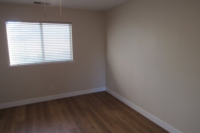 Building Photo - Gorgeous Custom Pleasanton Home in Great Location