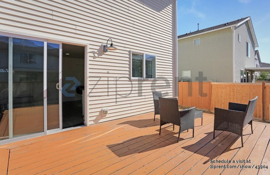 Building Photo - 21611 SE 298th Pl