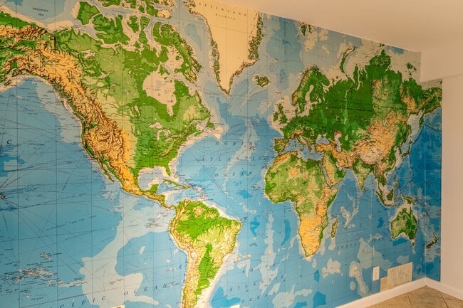 Building Photo - Cedars Court