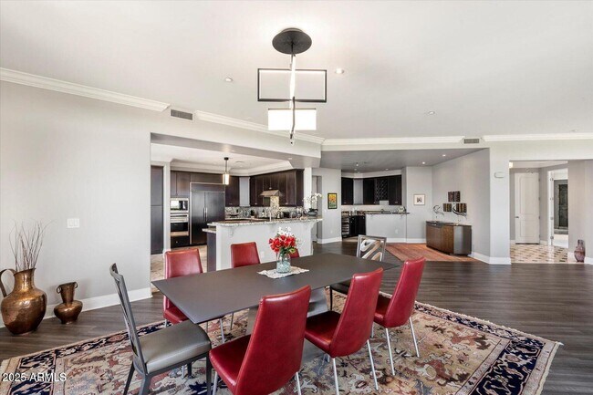 Building Photo - 15802 N 71st St