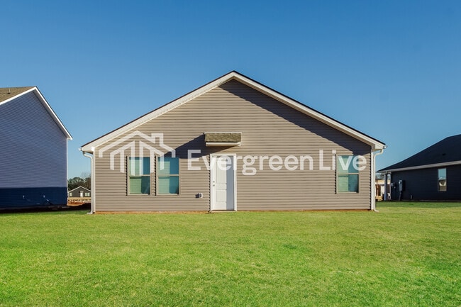 Building Photo - 178 Labrador Ln