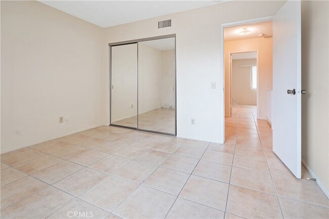 Building Photo - 22855 Vanowen St