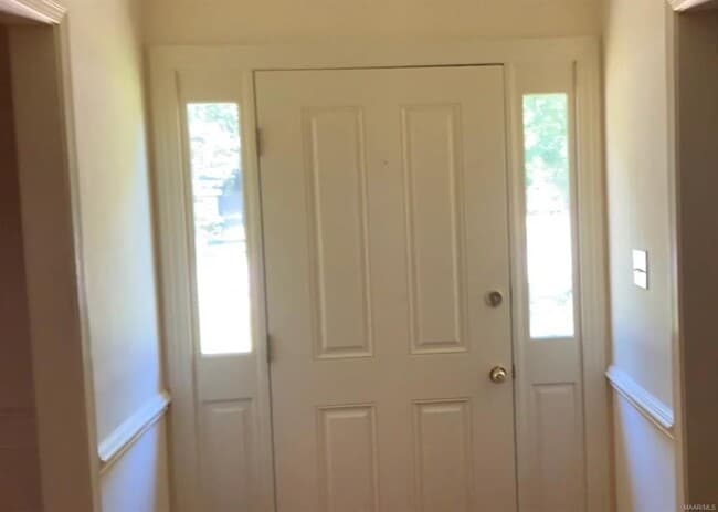 Building Photo - 3948 Ray Dr