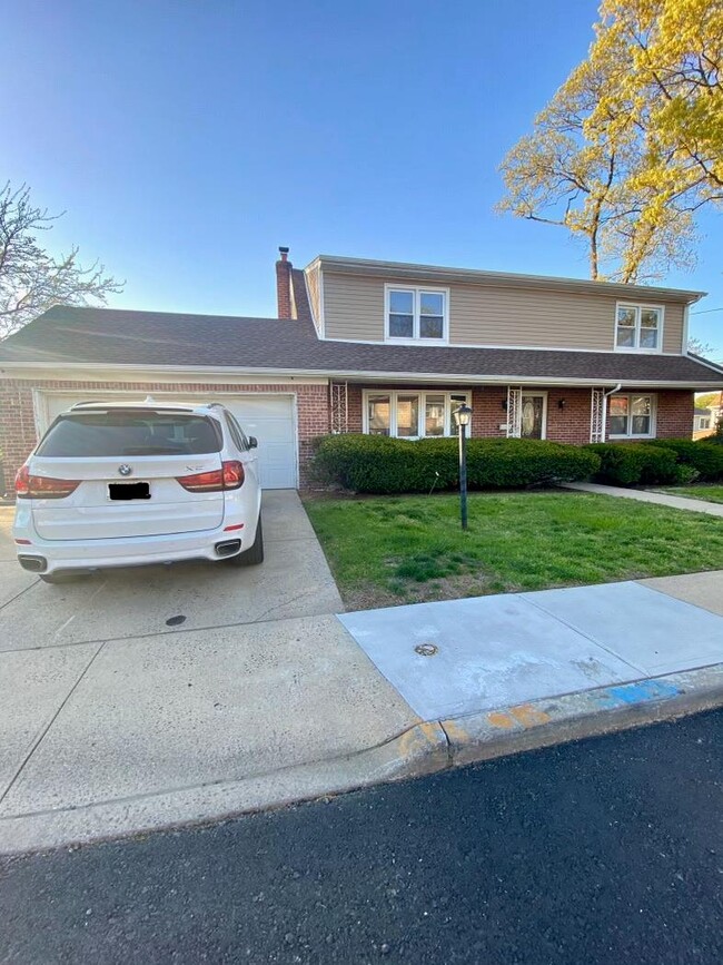 Primary Photo - 232 Frederick Ave