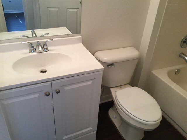 Building Photo - 7512 Oxford Garden Cir