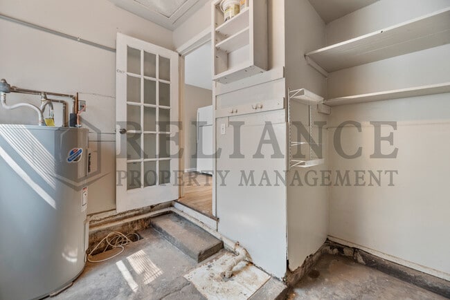 Building Photo - 345 Grover Ave