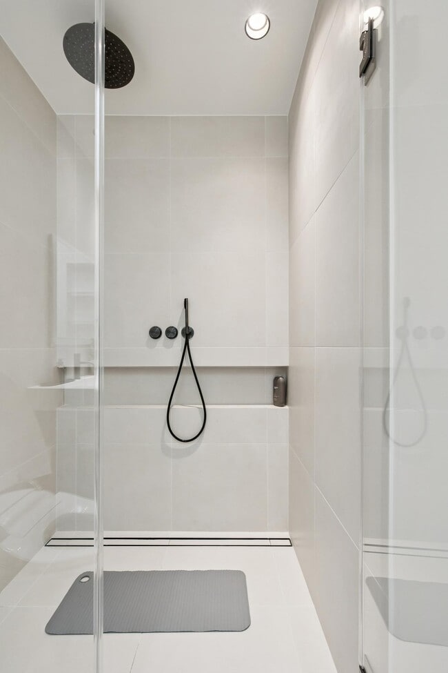 Building Photo - 2783 Filbert St