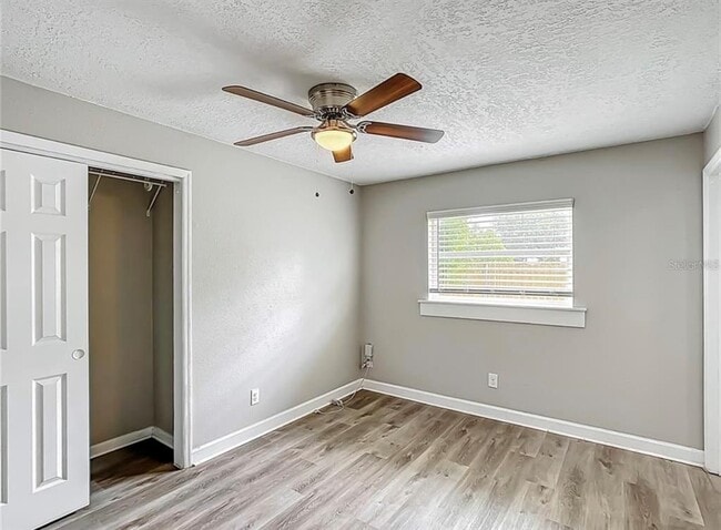 Building Photo - 3702 W Reynolds St