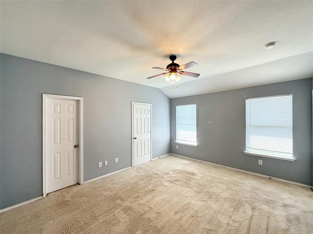 Building Photo - 10420 Devin Ln