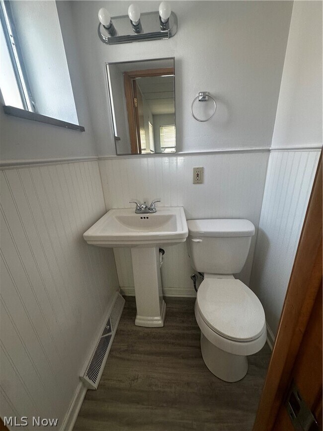 Building Photo - 1779 Liberty Dr