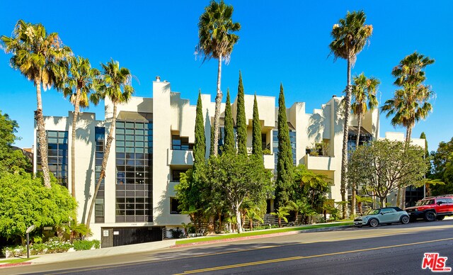 Building Photo - 11636 Montana Ave