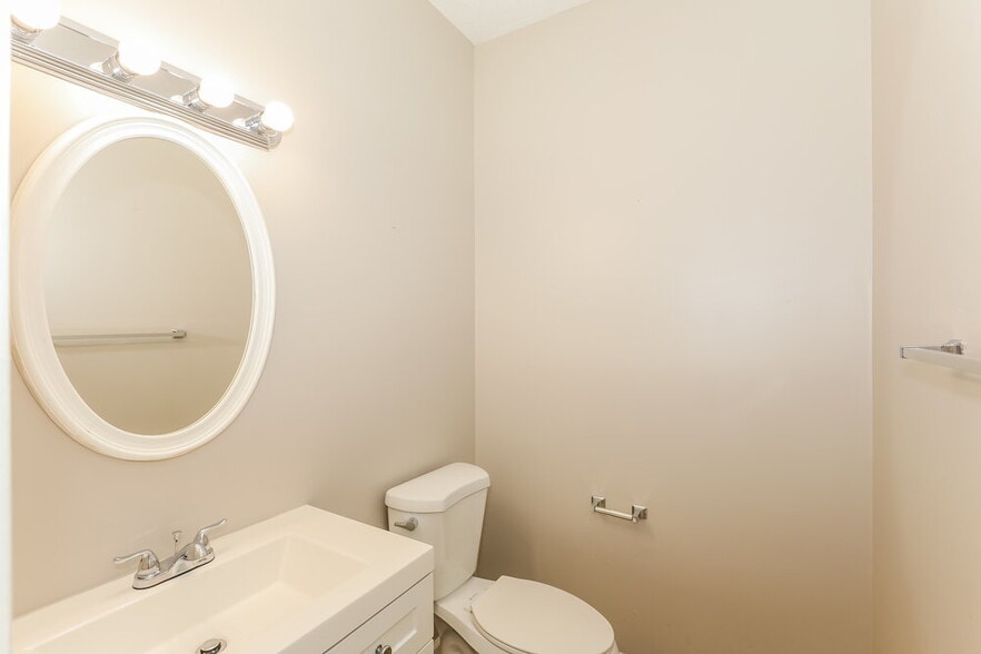 Building Photo - 2497 Brianna Dr