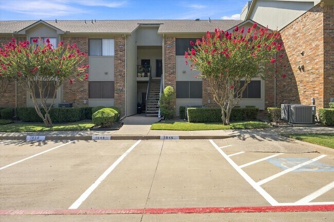 Building Photo - 1846 Signal Ridge Pl