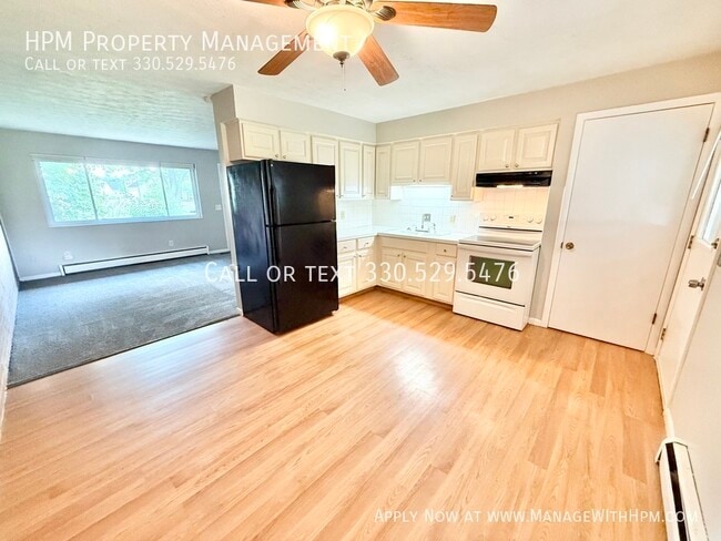 Building Photo - 3346 Highland Park