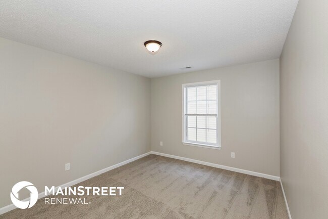 Building Photo - 2041 Dunsmore Ln