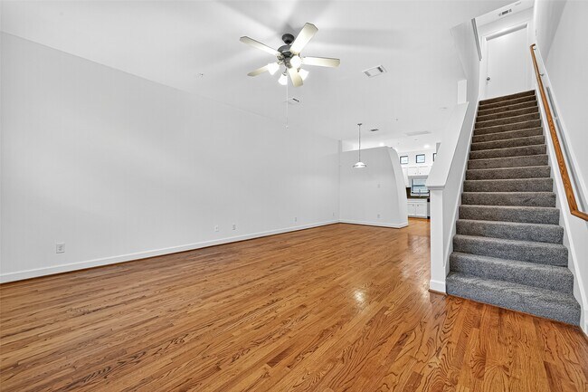 Building Photo - 2710 Hullsmith Dr