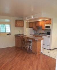 Building Photo - TOP FLOOR South Boulder 1 BD AVAILABLE NOW...