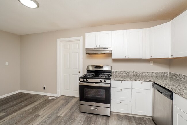 Building Photo - 1614 Arling Ave