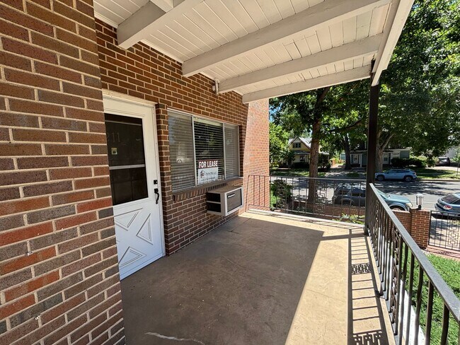 Building Photo - $200 Off First Month! Prime Fort Collins Location – 2 Bedroom Apartment Available Now