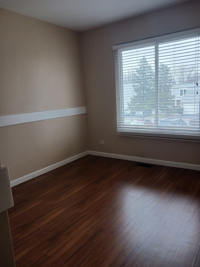 Building Photo - 734 Colorado Ct