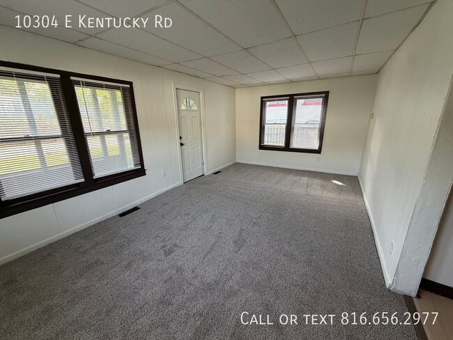 Building Photo - 10304 E Kentucky Rd