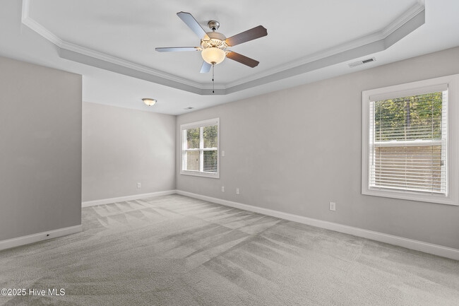 Building Photo - 322 Landing Ln