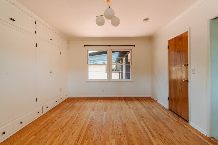 Building Photo - 3551 W Ave 42