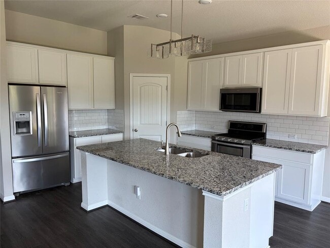 Building Photo - 641 Gabrielle Anne Dr